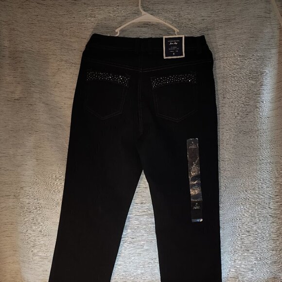 Charter Club NWT Jeans size 6 Dark Wash - Picture 4 of 7